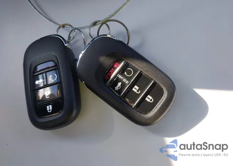 2024 Honda Accord Ex z USA, uszkodzony, nr VIN 1HGCY1F38RA016193